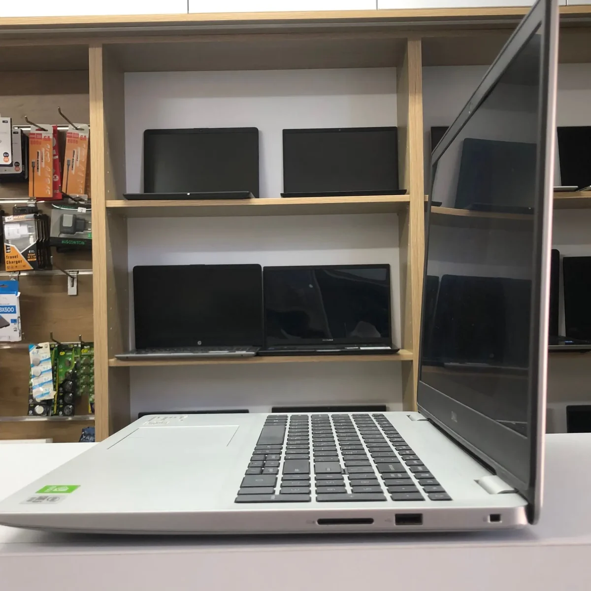 لابتوب Dell Inspiron 5593 i5