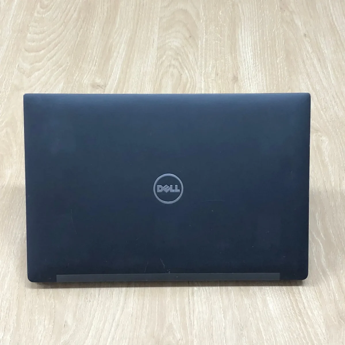 لابتوب Dell Latitude 7490