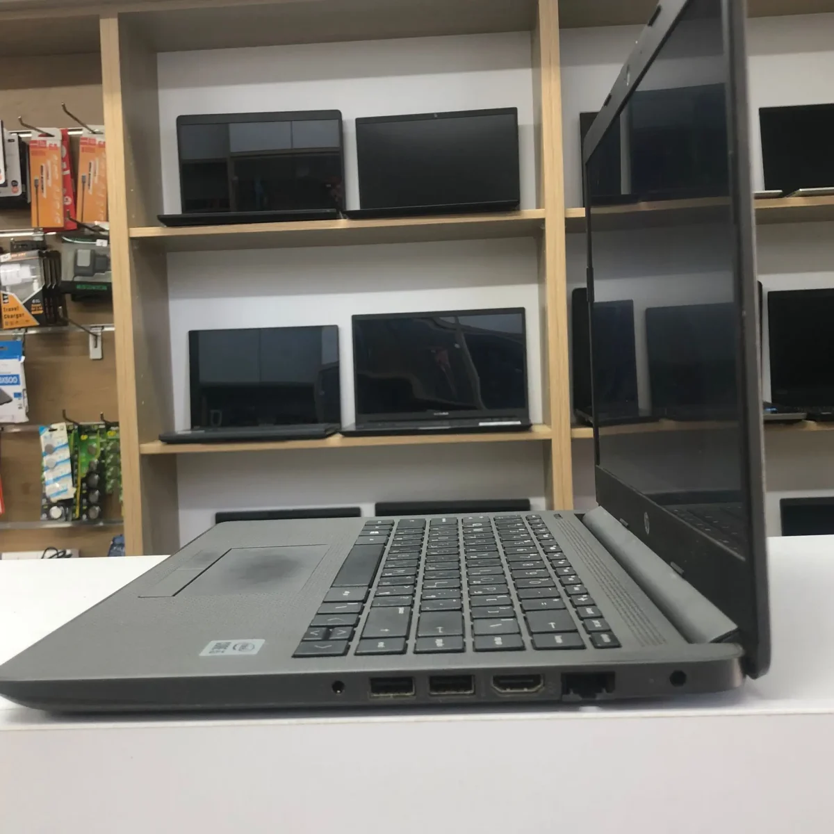 لابتوب HP 240 G8