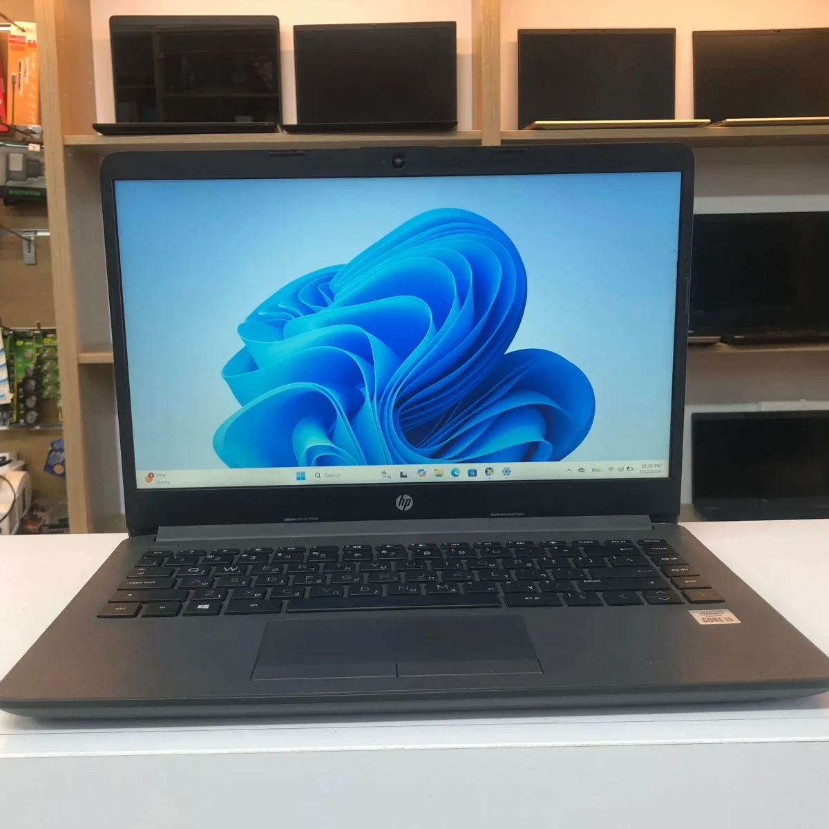 لابتوب HP 240 G8