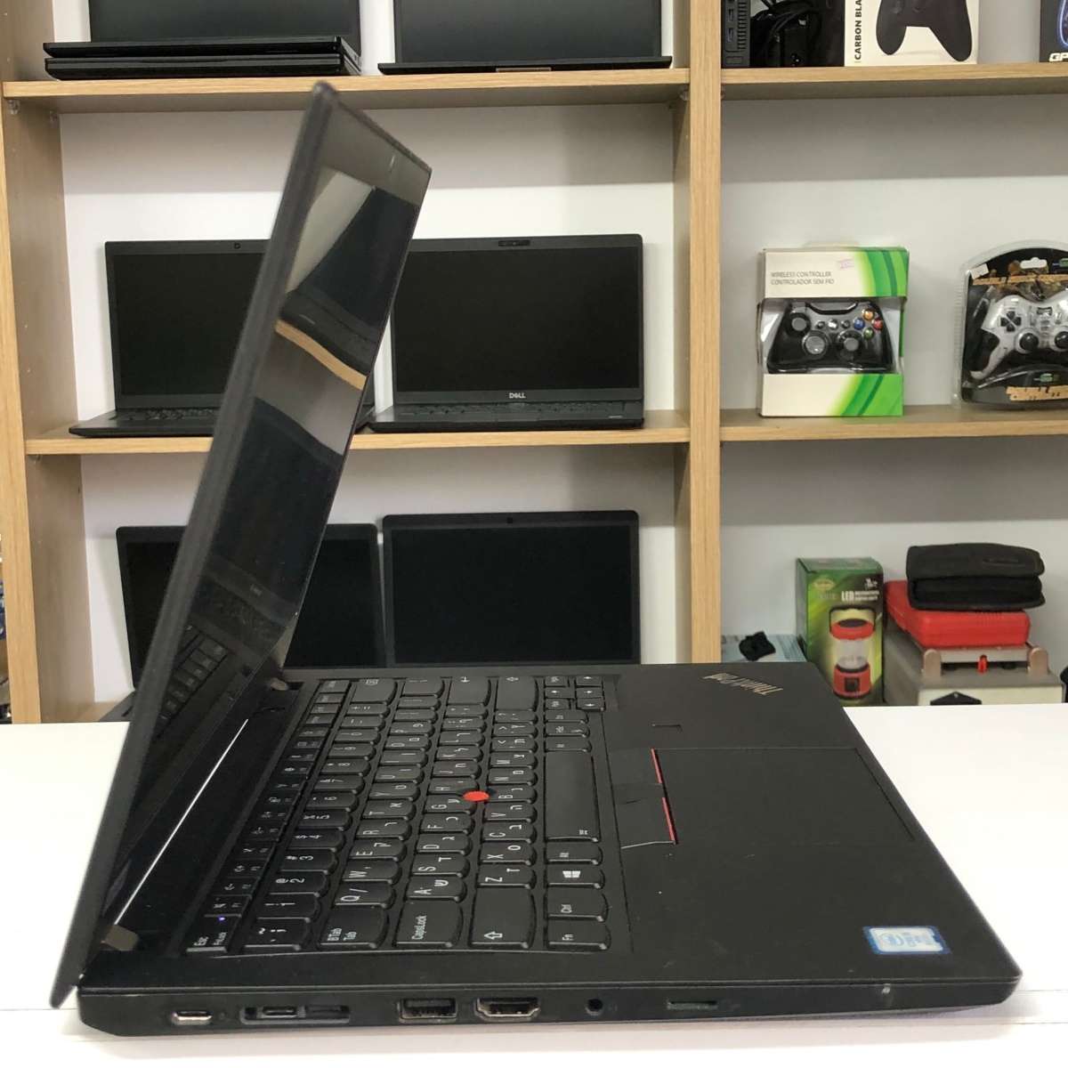 لابتوب Lenovo ThinkPad T490